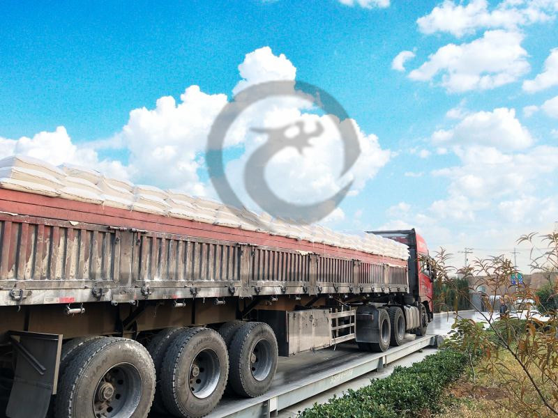 土壤改良中氫氧化鈣如何改善土壤結(jié)構(gòu)？